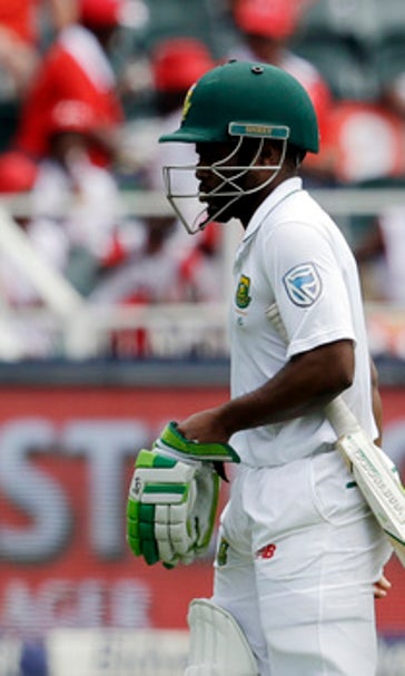 Rabada, Philander haunt Sri Lanka's batsmen on Day 2